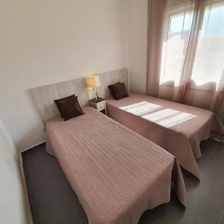 Apartamento Sant Mori-2 Apartment *